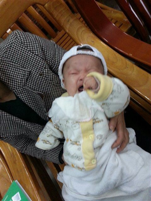 打针后,哭的好可怜