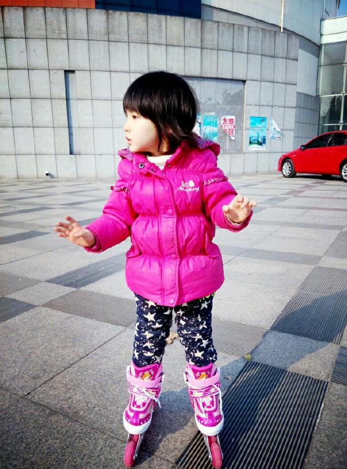 达娃学轮滑初始