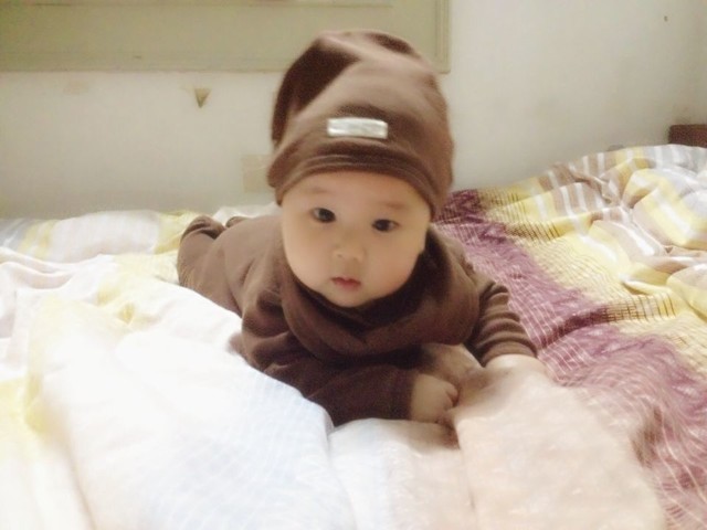 他们都说我儿子塌鼻子_也不奇怪,因为遗传我!_宝宝树