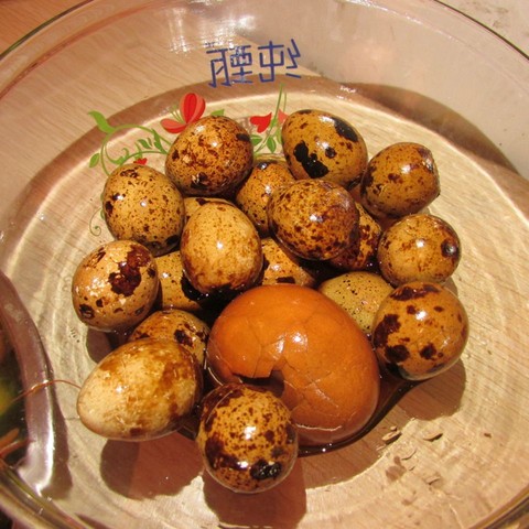在超市买的鹌鹑蛋,回来自己瞎糊弄,_宝宝树