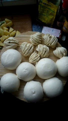 山东大嫚不会做馒头咋能行  馒头和花卷