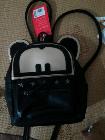 老公说我的包太幼稚,各位宝妈觉得幼稚吗