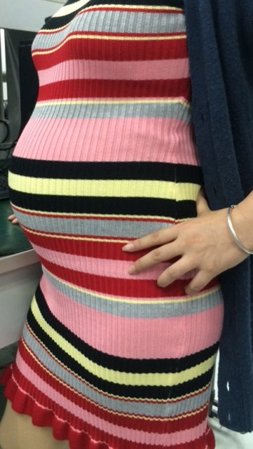 你们谁的肚子有我的大?五个半月