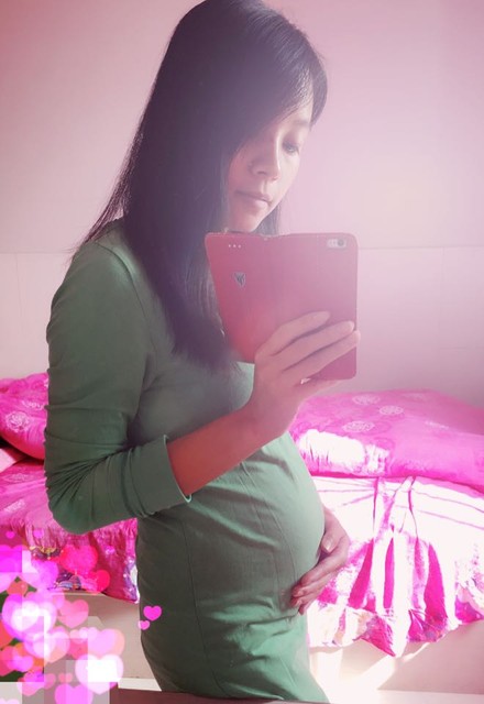 21周了,别人都说我肚子特别显,是真的吗?