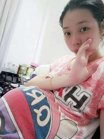 怀孕5个月,你们觉得我的肚子大还是小啊?