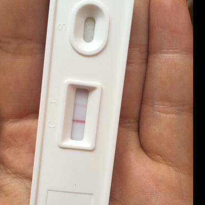 大多数人怀孕都是吃不下饭,为什麼我验孕棒测试一深一浅,现在很能吃