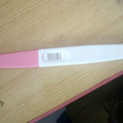 早孕试纸半个小时后显示一天杠还会有怀孕的可能吗?